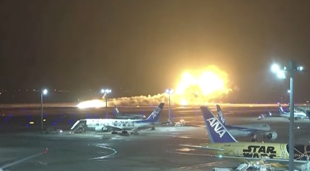 JAL Airbus A350 Flammeninferno